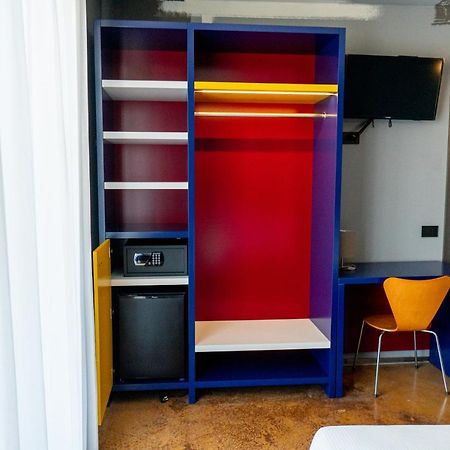 K Modern Hotel بسكييرا ديل غاردا المظهر الخارجي الصورة