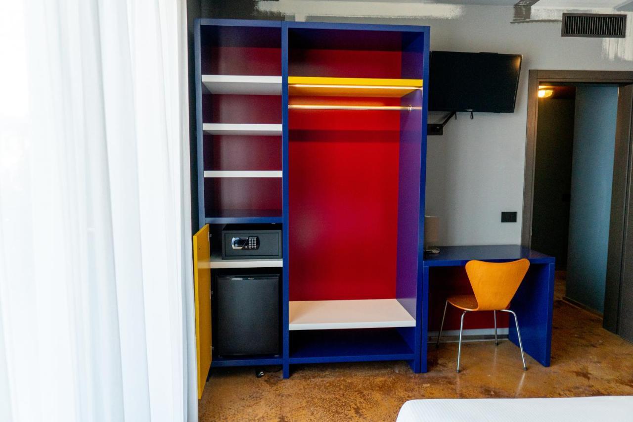 K Modern Hotel بسكييرا ديل غاردا المظهر الخارجي الصورة