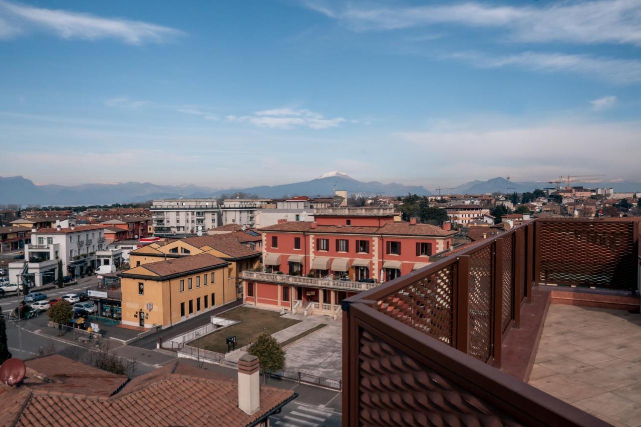 K Modern Hotel بسكييرا ديل غاردا المظهر الخارجي الصورة